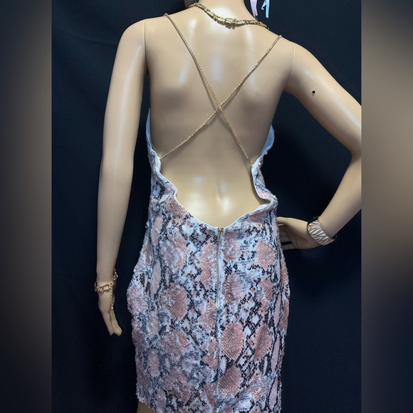 Stunning sequin dress with goldtone chain straps!! - Picture 4 of 12